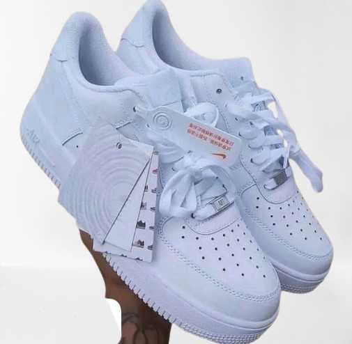 White Nike J1