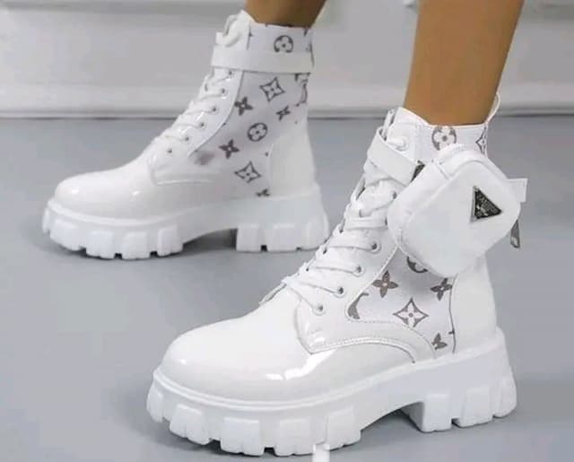 Women Classic White Boots