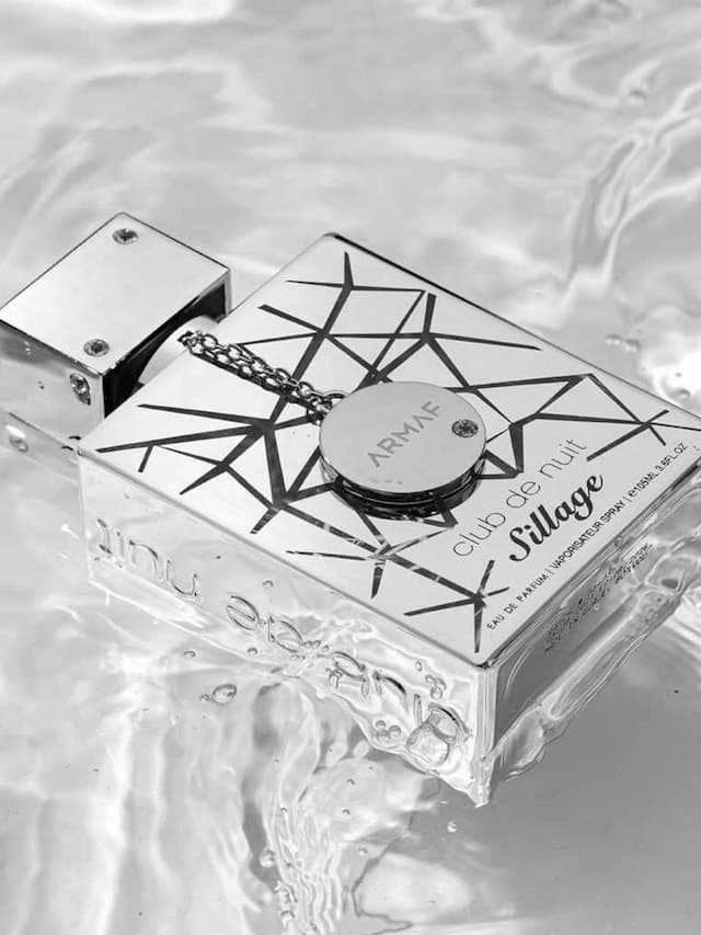 Feelnzuri Armaf Club De Nuit - Sillage