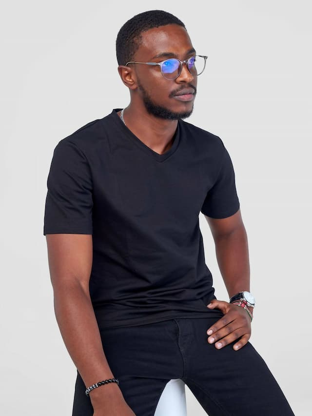 Stylish Sisters V Men's Plain Tshirt - Black