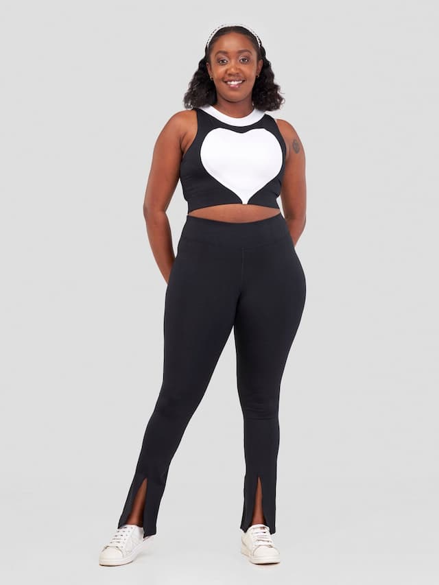 Zoya Heart Fitness Bra - Black / White