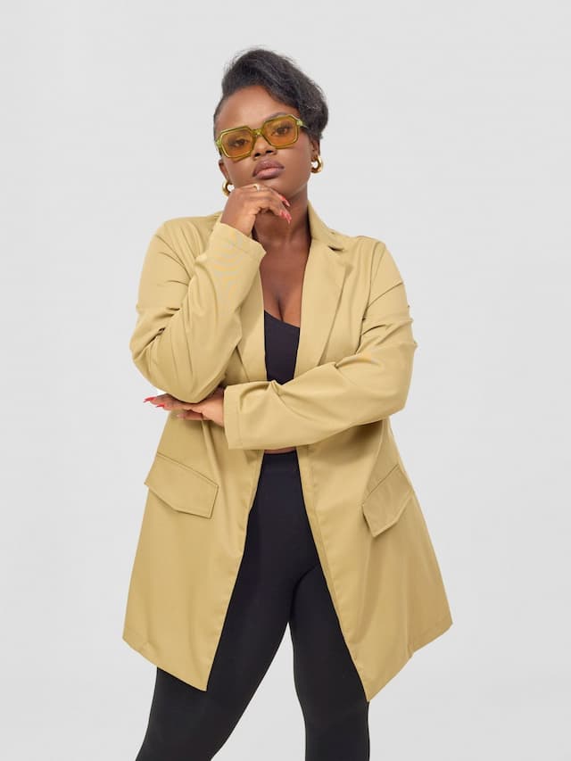 Zoya Kyro Women's Oversized Blazer - Beige