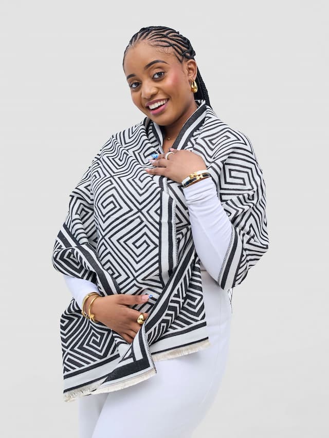 Afrodame Cashmere Scarf - White / Black