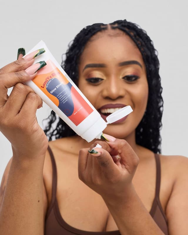 Lumiya Skin Glow Shield