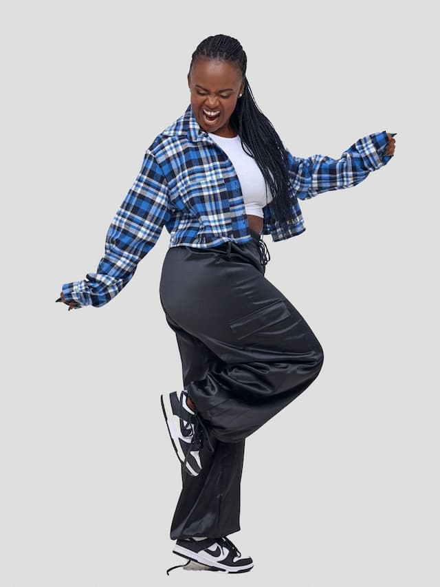 Zoya Aridi Cropped Jacket - Navy / Blue