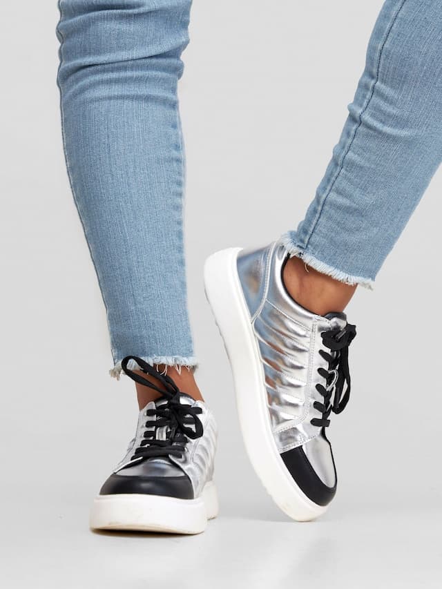 Nine West Semmey Sneaker - Silver