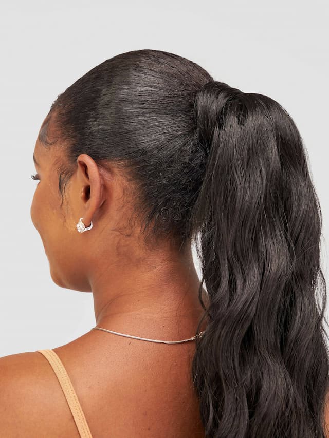 Palm Cosmetics Bodywave 22" Instant Ponytai Hair Extension - Black