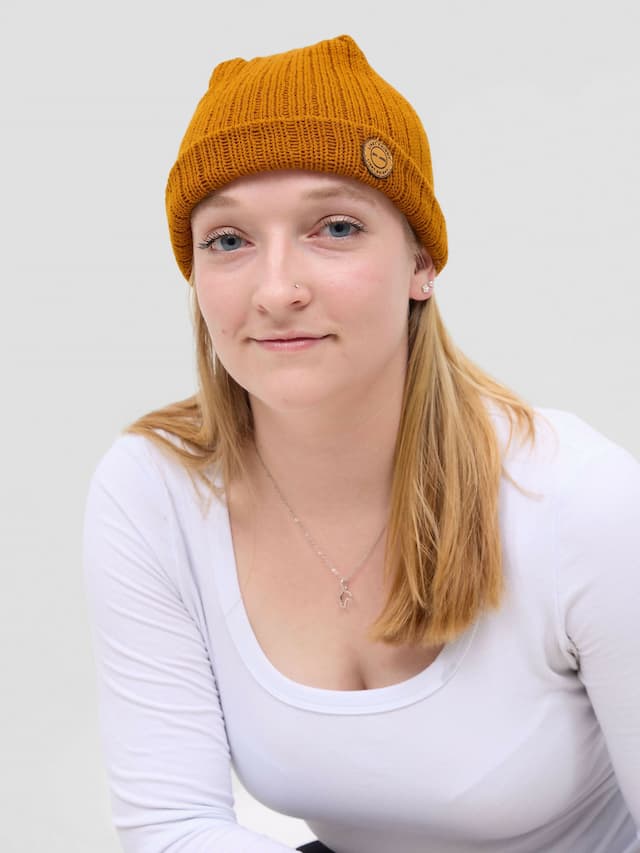 Linet Knight Beanie - Rusty / Brown