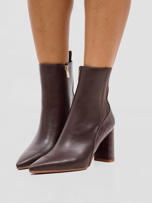 Nine West Milenia Boot - Dark Brown