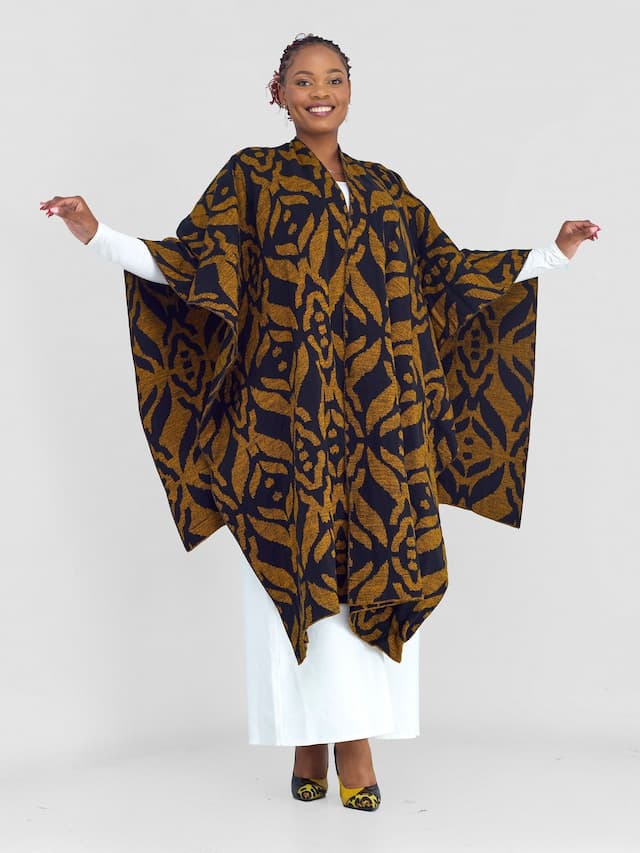 Vivo Reversible Poncho without Fringes - Black / Mustard Ukwi Print