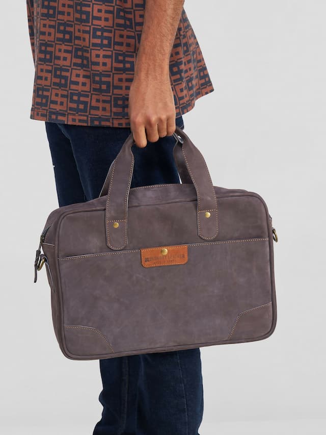 Blueberry Leather Messenger Bag - Black