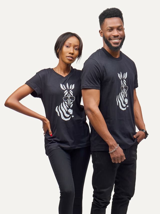 Kitu Kali Graphic With Milia T-shirt - Black