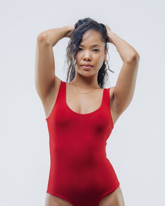 Vivo X This Is Essential  Sleeveless Scooped Neck Bodysuit - Red
