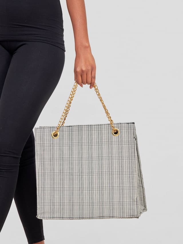 Khay Designs Chained Handbag - Black/White Checked