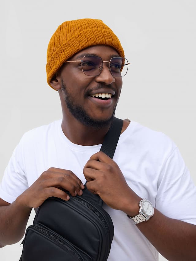 Linet Knight Beanie - Rusty / Brown
