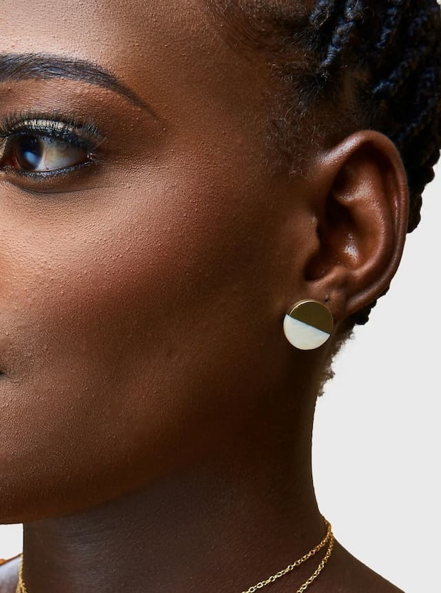 Duara Studs Earring - Brass
