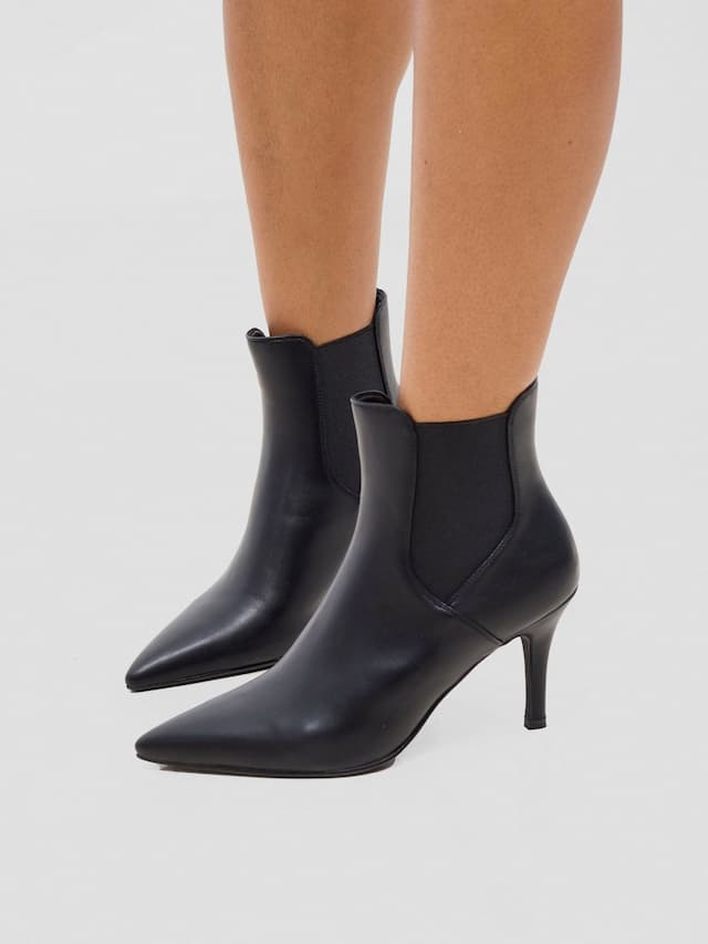 Nine West Trap2 Boot - Black