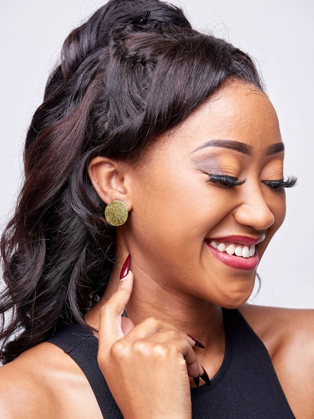 Lizola Sophy Round Earrings + Polisher - Brass