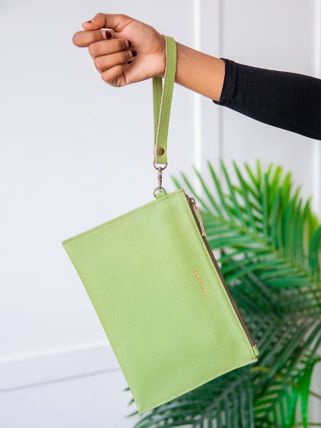 Luxaltra Status Clutch - Sage Green