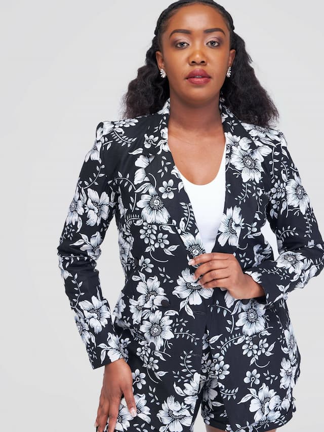 Sbv Ankara Shorts Suit - Black Flowered Print