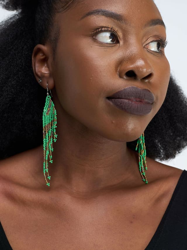 Bulky Hanging Earring - Green