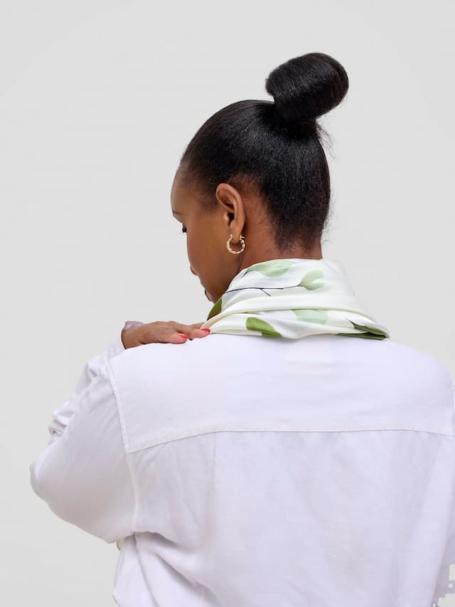 Ukiyo Lifestyle Silk Leaf Print Scarf - White