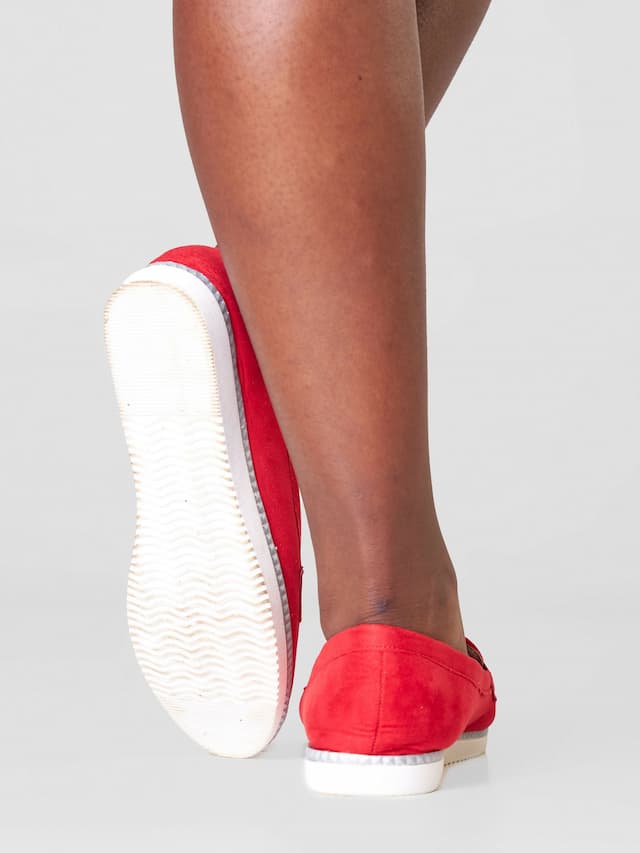 Be Unique Timeless Chain Loafer - Red