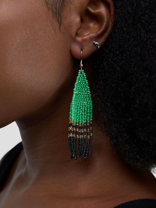 Bulky Hanging Earring - Black / Green